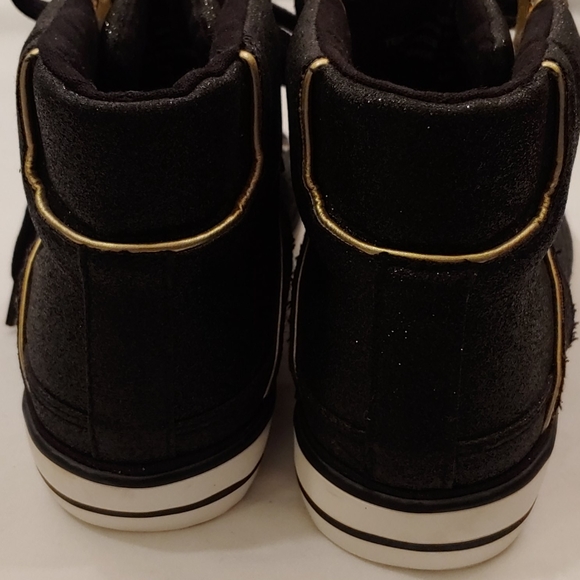 G By Guess Sneakers - Picture 5 of 7